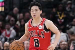 抓住上场机会！河村勇辉得5分1板2助 连造对方三分犯规+进攻犯规